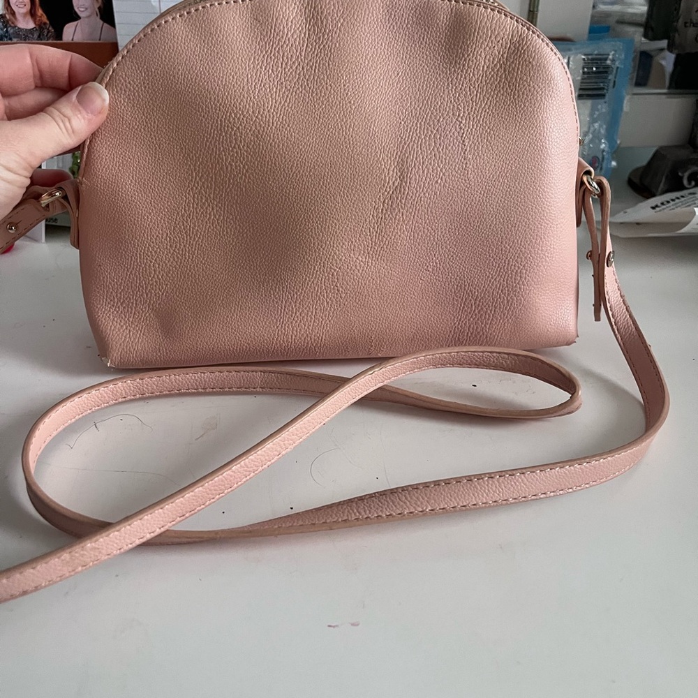 Elegant Pink Leather Crossbody Bag